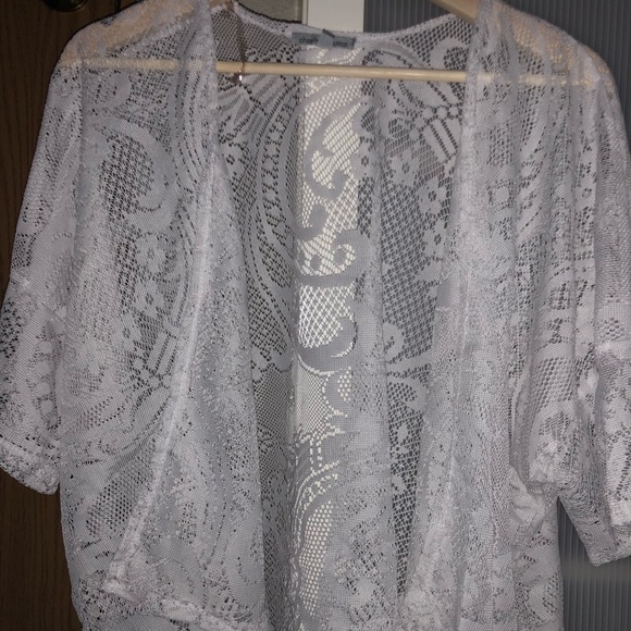 Charlotte Russe All Lace Cardigan - Picture 2 of 4